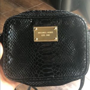 Black crossbody- Michael kors